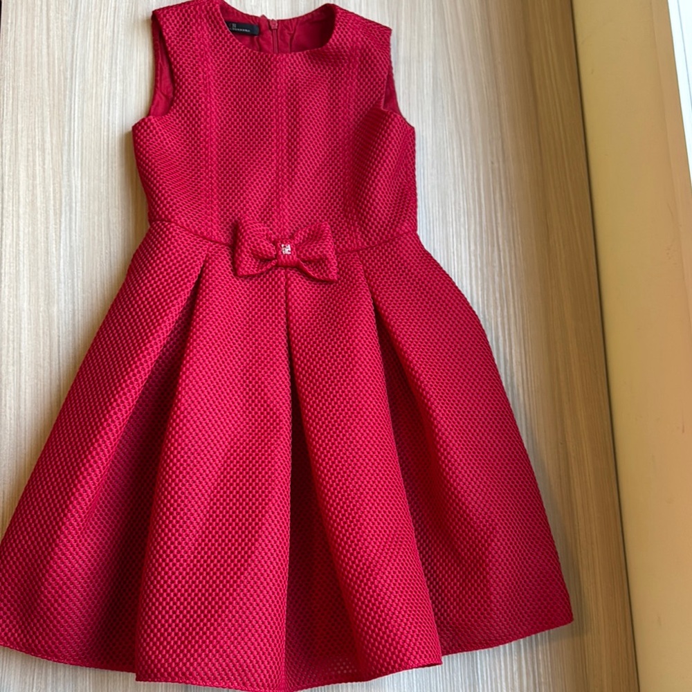 Carolina Herrera Red Pleated Holiday Formal Dress Size 8 Excellent condition